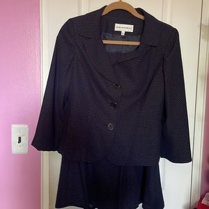 Women’s Blazer Suit Set